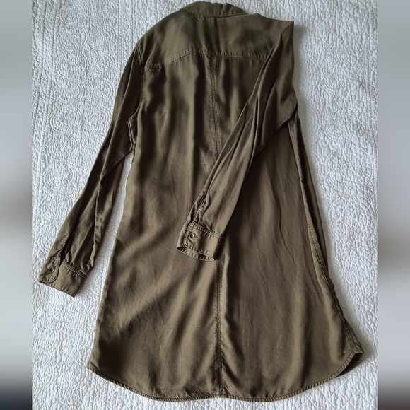 Long Greyish/Green Shirt - Picture 3 of 6